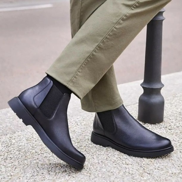 Chelsea boots pentru bărbați